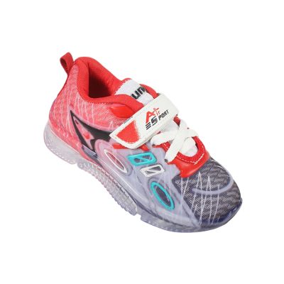 Tiny-3-kids-spoert-5