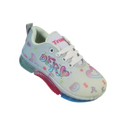 Tiny-7-kids-spoert-1